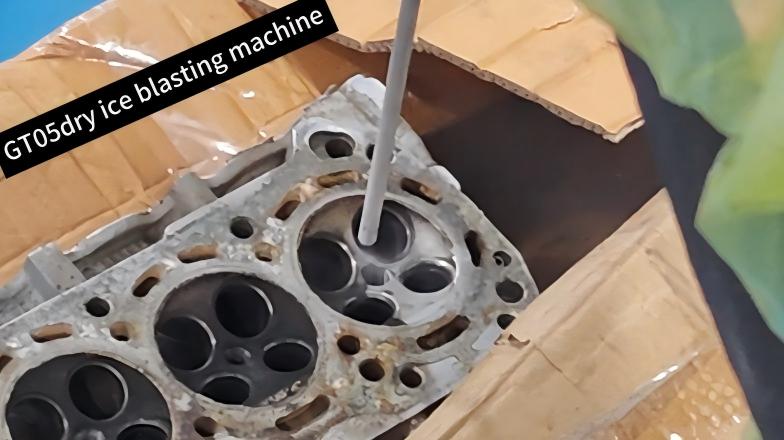 Engine cylinder head