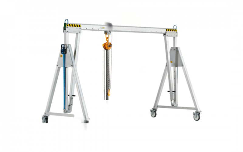 Aluminum alloy gantry crane